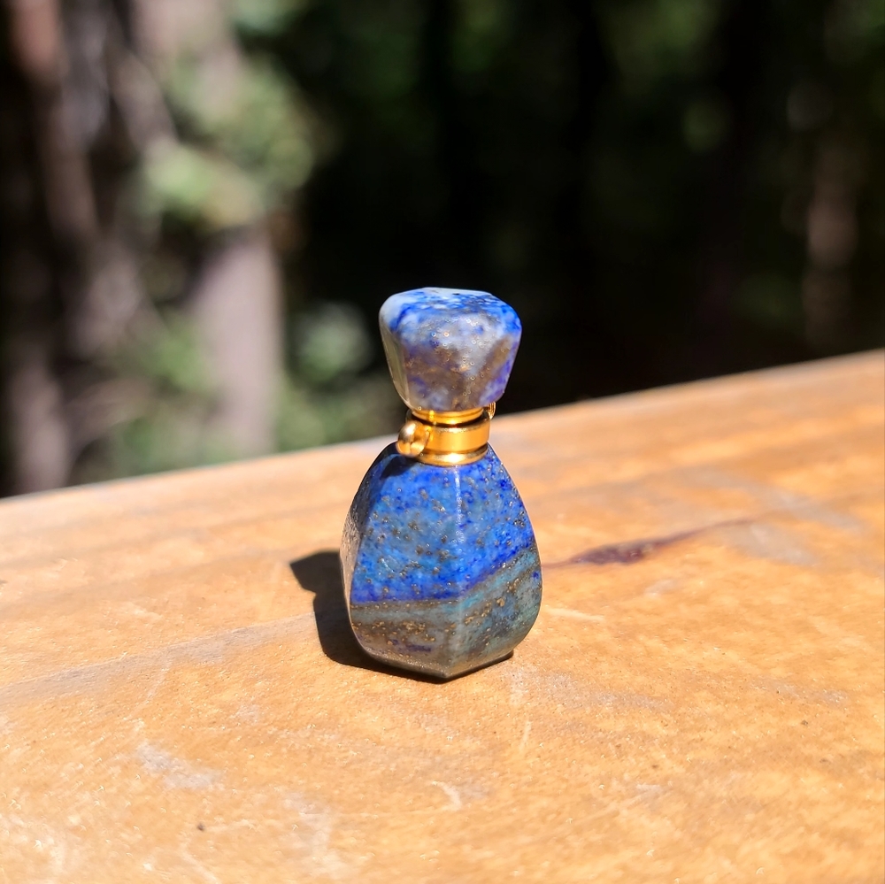 Cobalt blue Lapis crystal bottle pendant - Picture 4 of 4